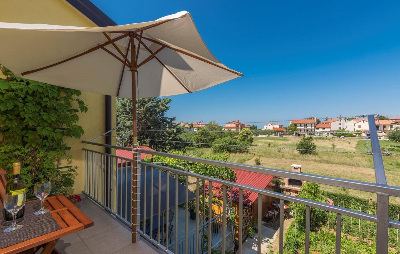Apartment Nensi Poreč Dış mekan fotoğraf