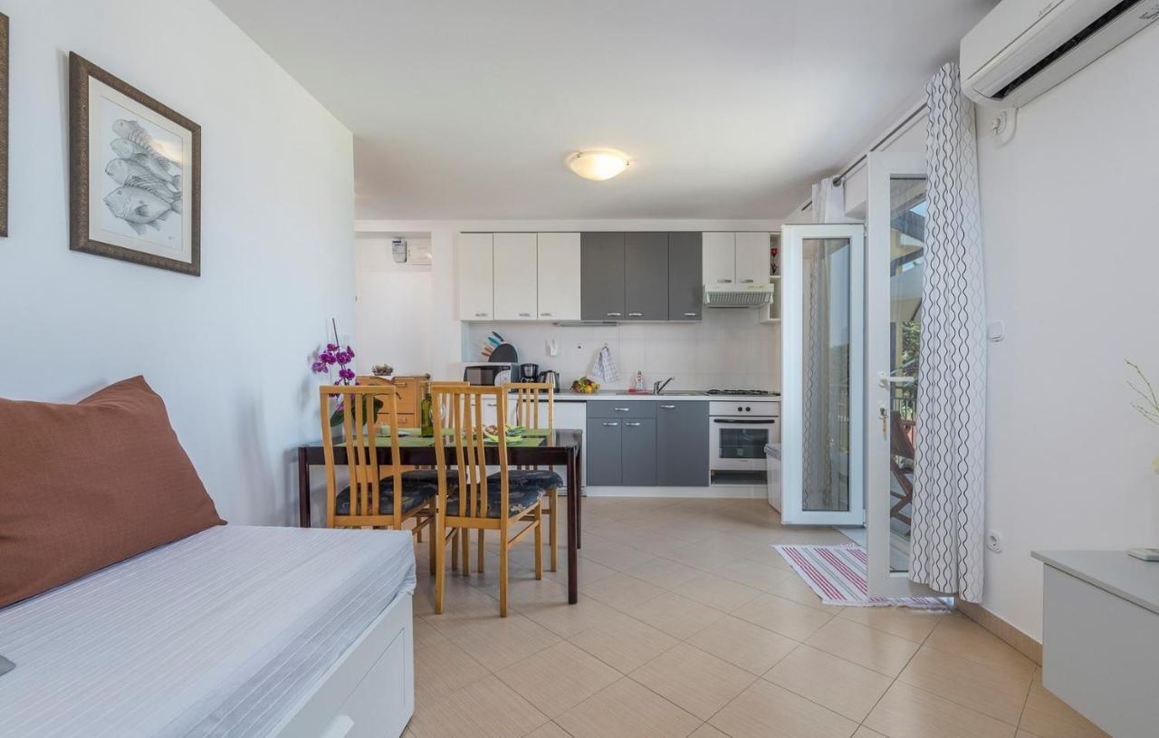 Apartment Nensi Poreč Dış mekan fotoğraf