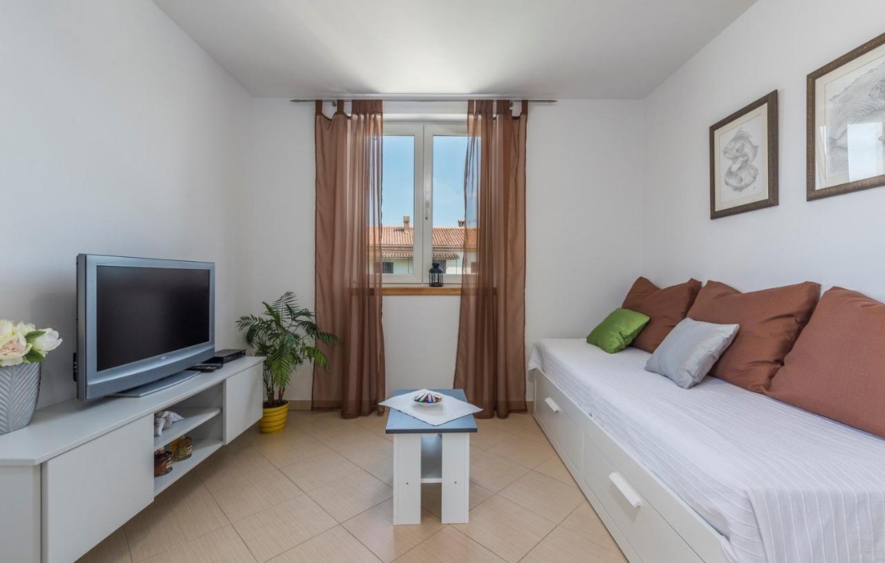 Apartment Nensi Poreč Dış mekan fotoğraf